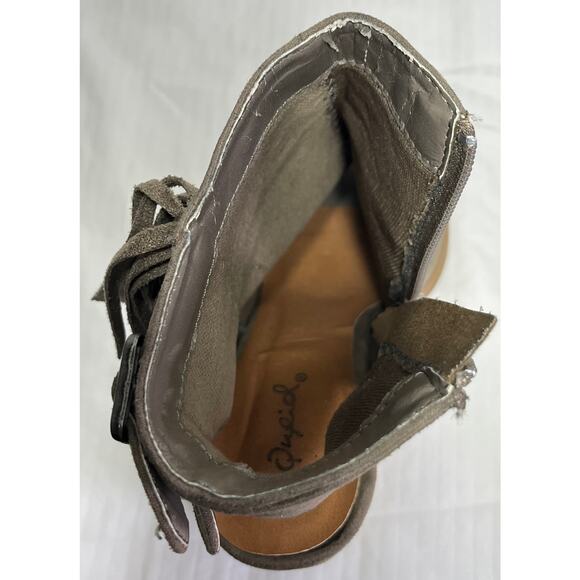 Qupid Grey Faux Suede Peep Toe Open Heel Fringe Buckle Accent Zip Up Ankle Sz 7 - Picture 6 of 9